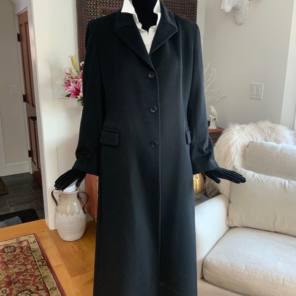 Dana Buchmann  100% Cashmere Long Coat